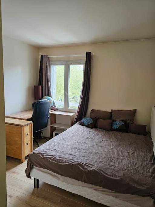 Appartement Spacieux Silencieux Lognes Exterior photo